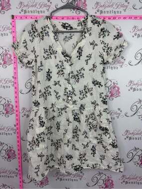 Pistache Italy dress Floral Button-Front Midi Dress in Cream